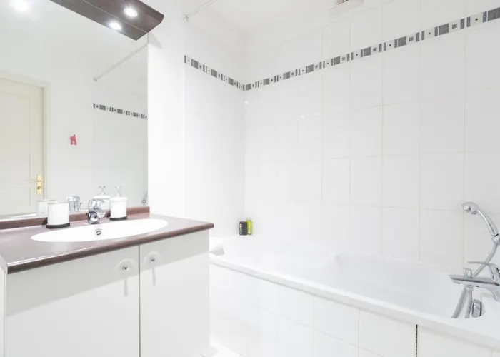 Euratechnologies - Bright With Parking *