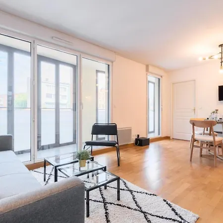 Euratechnologies - Bright With Parking 里尔